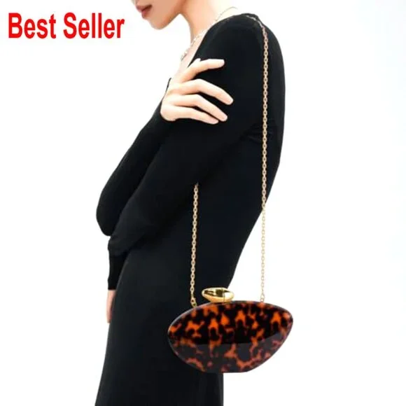 Acrylic Shell Clutch Purse with Magnetic Closure for Evening Events - Picture 4 of 7